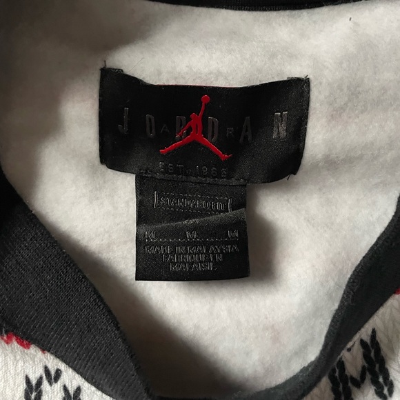 Jordan Xmas sweater men's medium - Picture 2 of 2